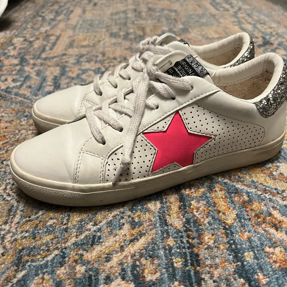 Vintage Havana - White and Pink Star Sneakers